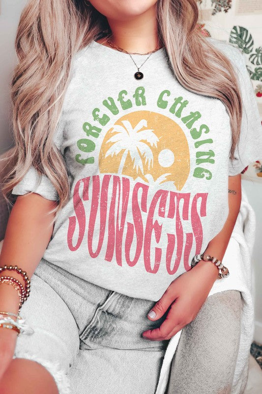 FOREVER CHASING SUNSETS GRAPHIC TEE